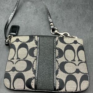 Coach Small Black Logo Zip Signature Canvas Wristlet w/ Interior Card Slots EUC